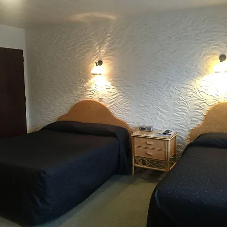 Coachman Motel-2
