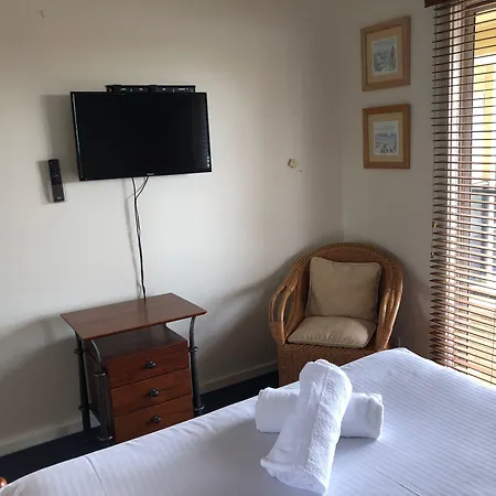 Squid'S Ink Motel-2