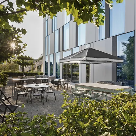 Stellaris Apartment Hotel-3