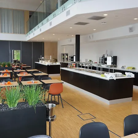 Pingvinhotellet Unn Tromso-3