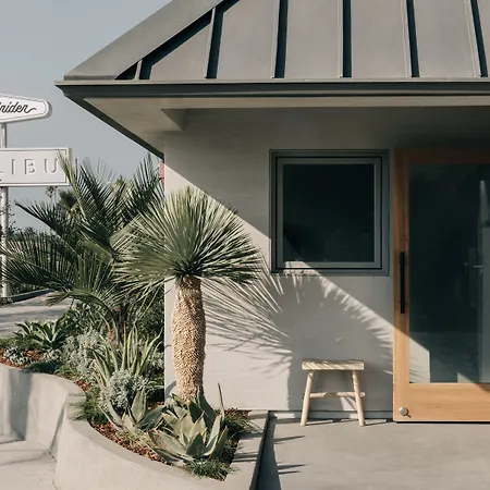 The Surfrider Malibu-3