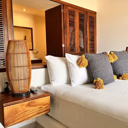 Marea Beachfront Villas-3