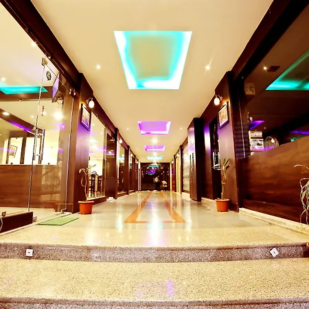 Hotel Royal Dezire-3