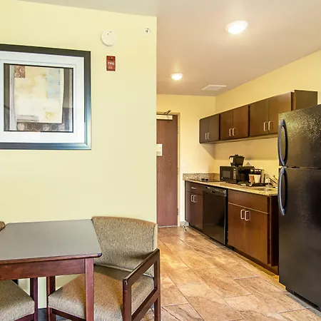 Cobblestone Inn & Suites - Lamoni-2