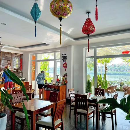 Riverside White House Boutique Hotel-3