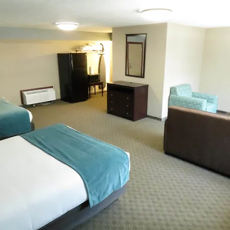 Edgewater Hotel And Suites-3