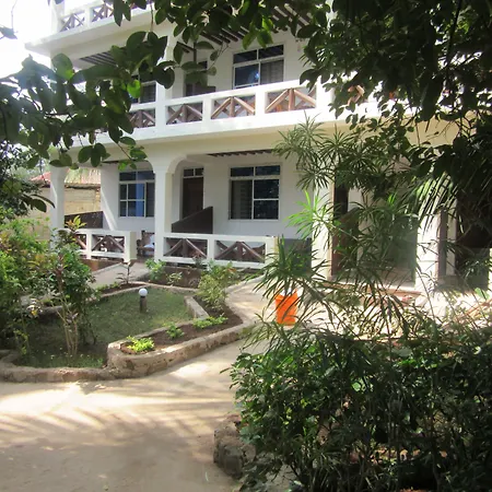 Baraka Beach Bungalows-2