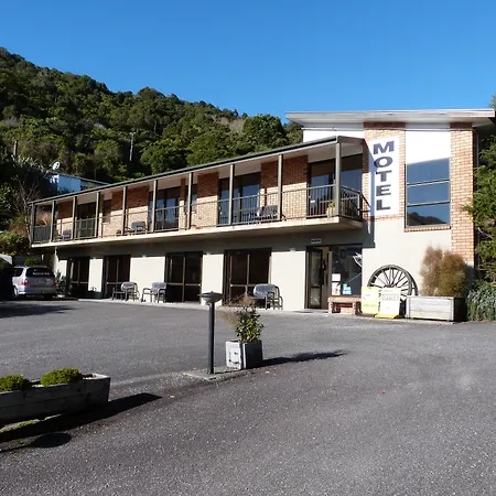 Sundowner Motel-2