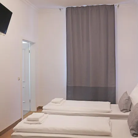 Dingdong Bonn - City Apartments-3