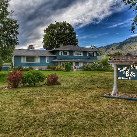 Sunny Shuswap B&B-3