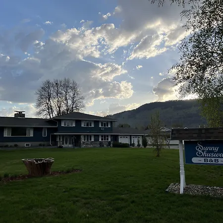 Sunny Shuswap B&B-2