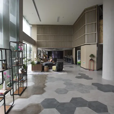 Shanghai-Deco Hotel-Free Shuttle Bus To Pudong Airport And Disneyland-3