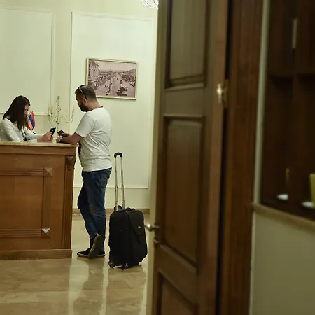 Boulevard Hotel-2