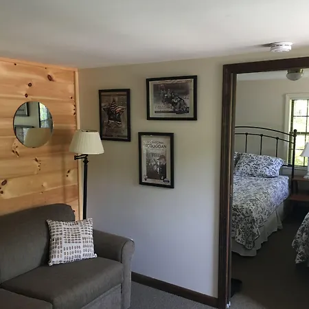 Pine Grove Cottages-3