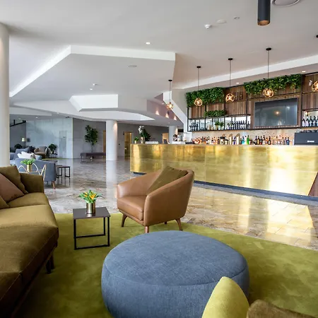 Eatons Hill Hotel-2