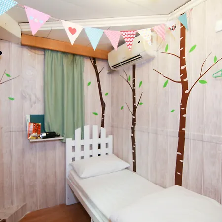 Cozy Inn Jordan Station-3