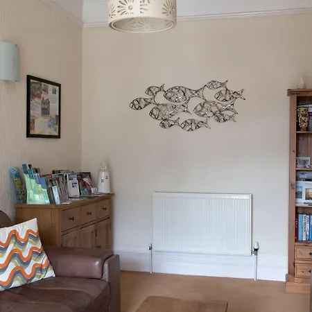 Avron House-3