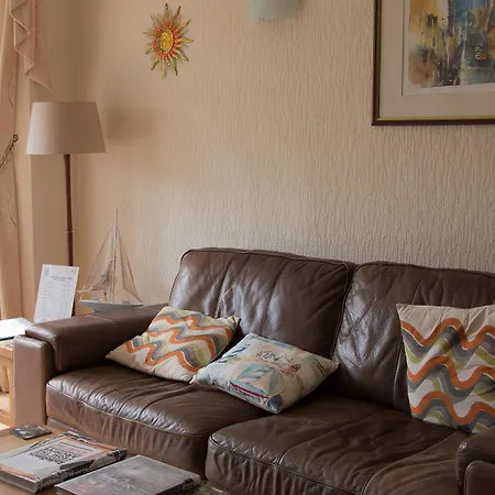 Avron House-2