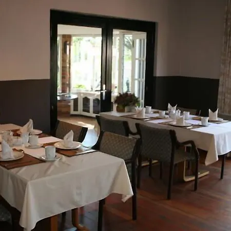 De Vagebond Hotel-Pension-3