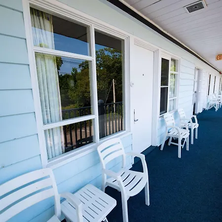 Days Inn By Wyndham Bar Harbor-3