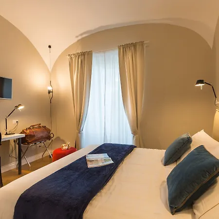 Palazzo Baj In Trastevere-3