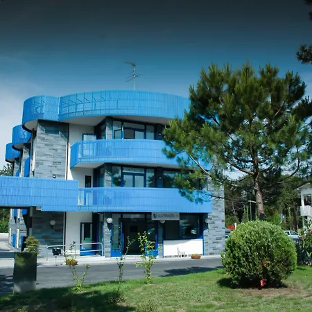 Bella Italia Sport Village-2
