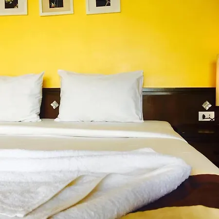 J Hotel-2