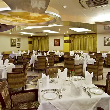 Hotel Gargee Grand-2