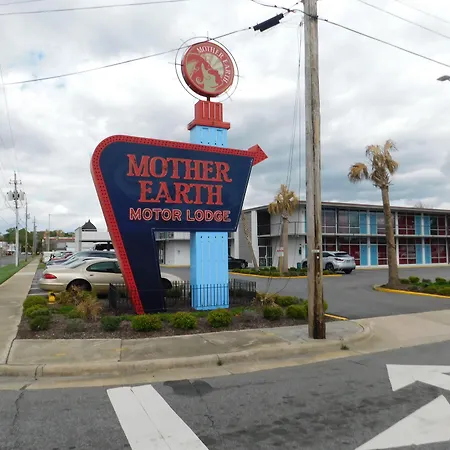 Mother Earth Motor Lodge-3