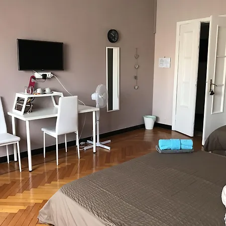 B&B Piazza Della Vittoria-3