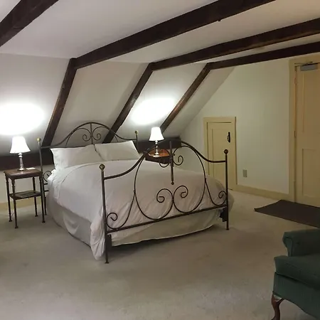 The Featherbed Inn & Nordic Spa-2