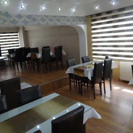 Meta Hotel-3