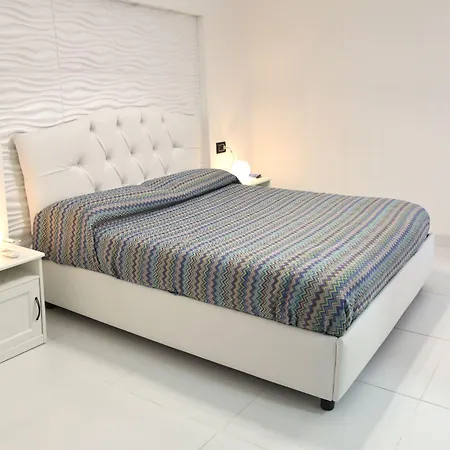 Beverello Suite-3