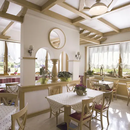 Alma Living Hotel- Al Girarrosto-2