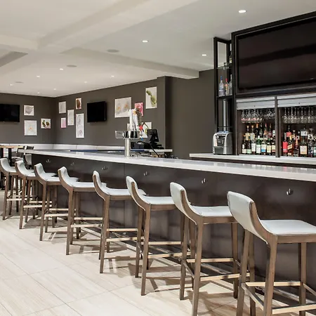 Hilton Garden Inn Winnipeg South-2