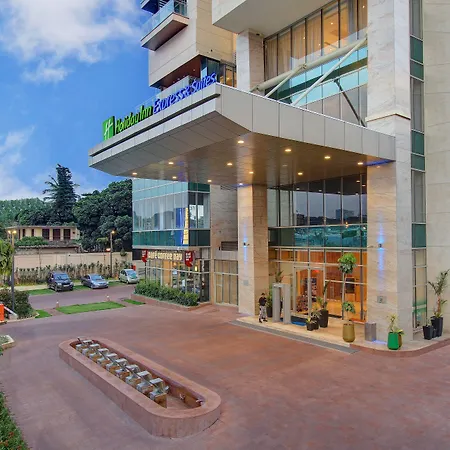 Holiday Inn Bengaluru Racecourse By Ihg-3