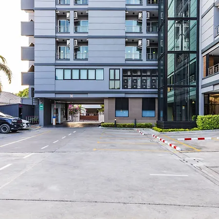 โรงแรม ลิโวเทล หัวหมาก กรุงเทพ-2