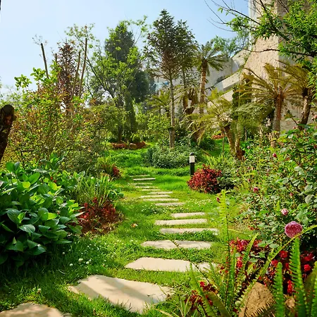 Silk Path Grand Sapa Resort & Spa-2