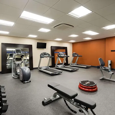 Hampton Inn Newport-2