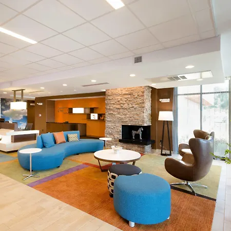 Fairfield Inn & Suites By Marriott Decorah-2