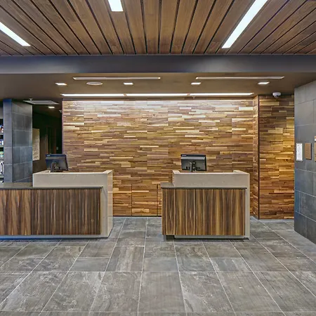 Courtyard By Marriott Appleton Riverfront-2
