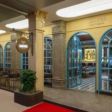 Hotel Express Inn-3