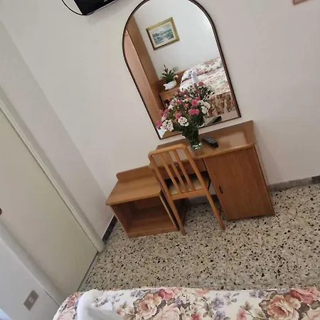 Hotel Dora-2