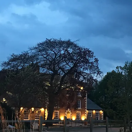 The Partridge, Stretton-3