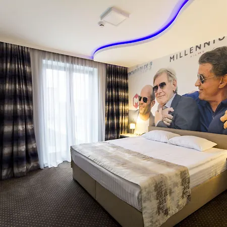 Garni Hotel Hollywoodland Wellness & Aquapark-3