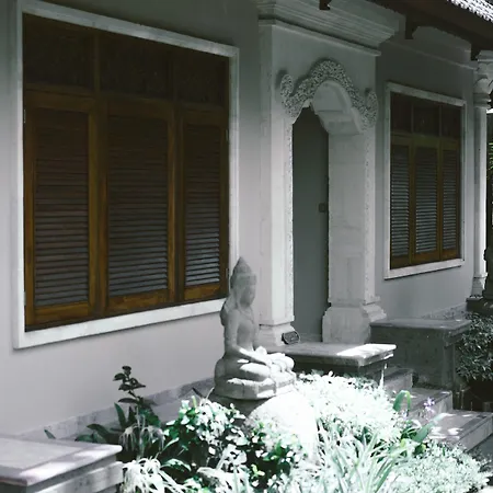 Honeymoon Guesthouse-3