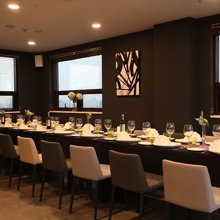 Cs Premier Hotel-2