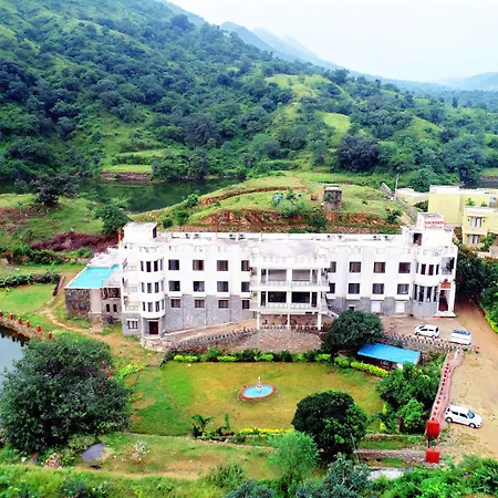 Rang Bhawan Inn- A Lake View Hotel-3