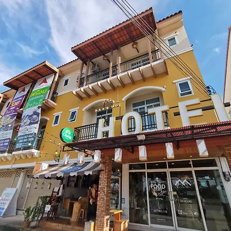 Baan Urt Suratthani Airport Hotel-3
