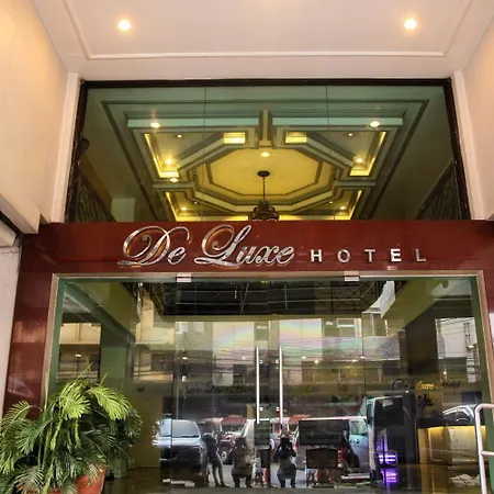 De Luxe Hotel-3